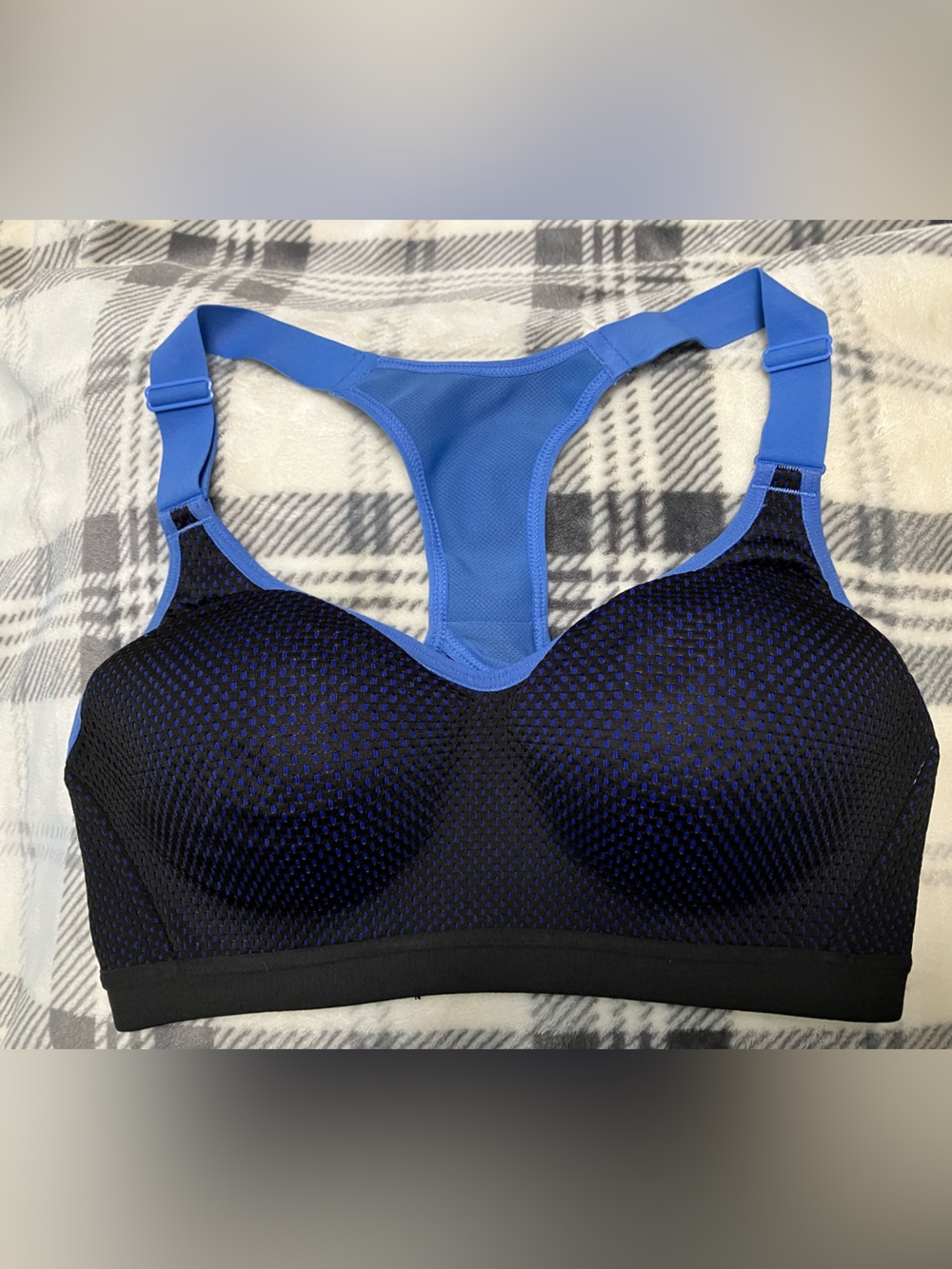 Victoria’s Secret VSX Sports bra